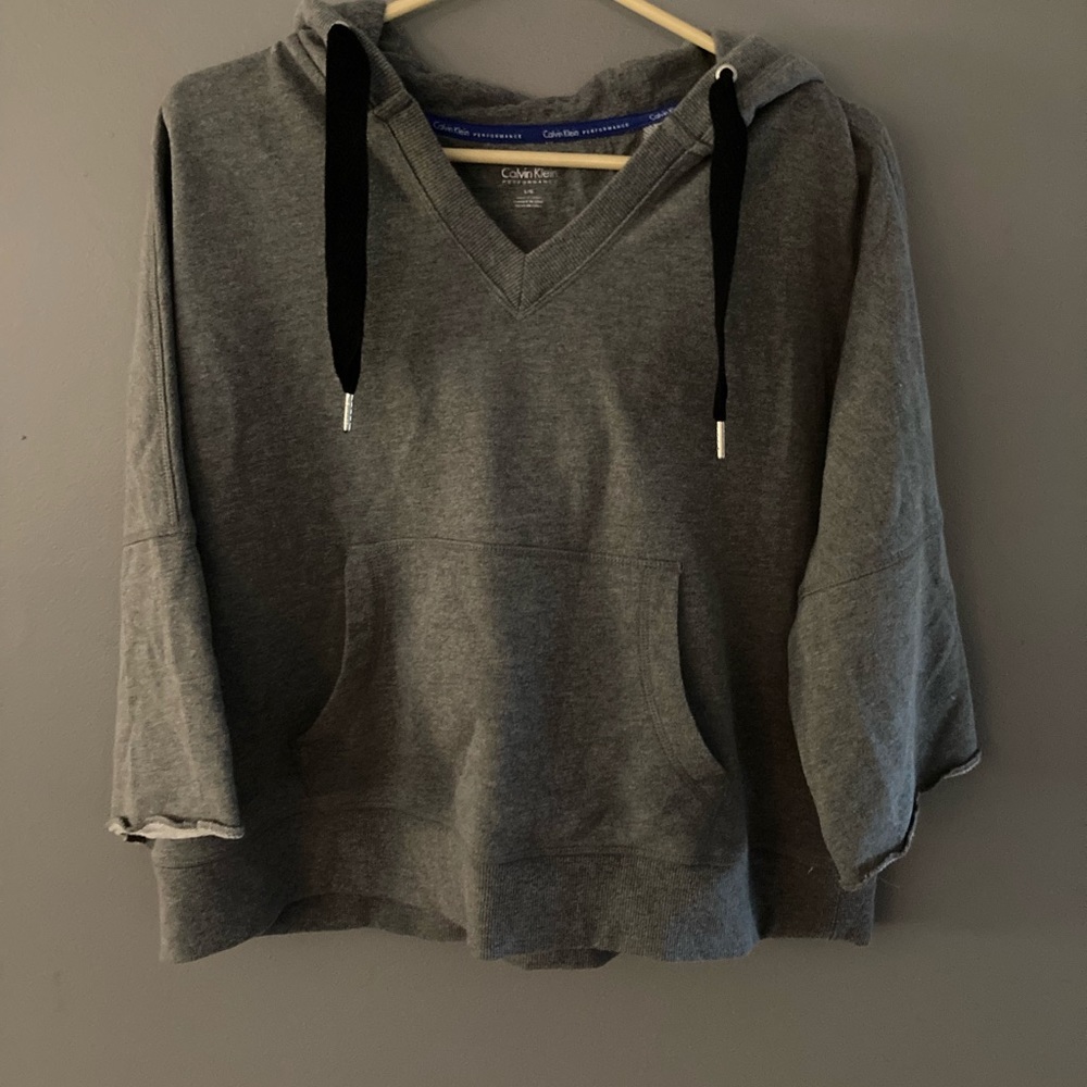 Calvin Klein Cropped sweatshirt NWOT